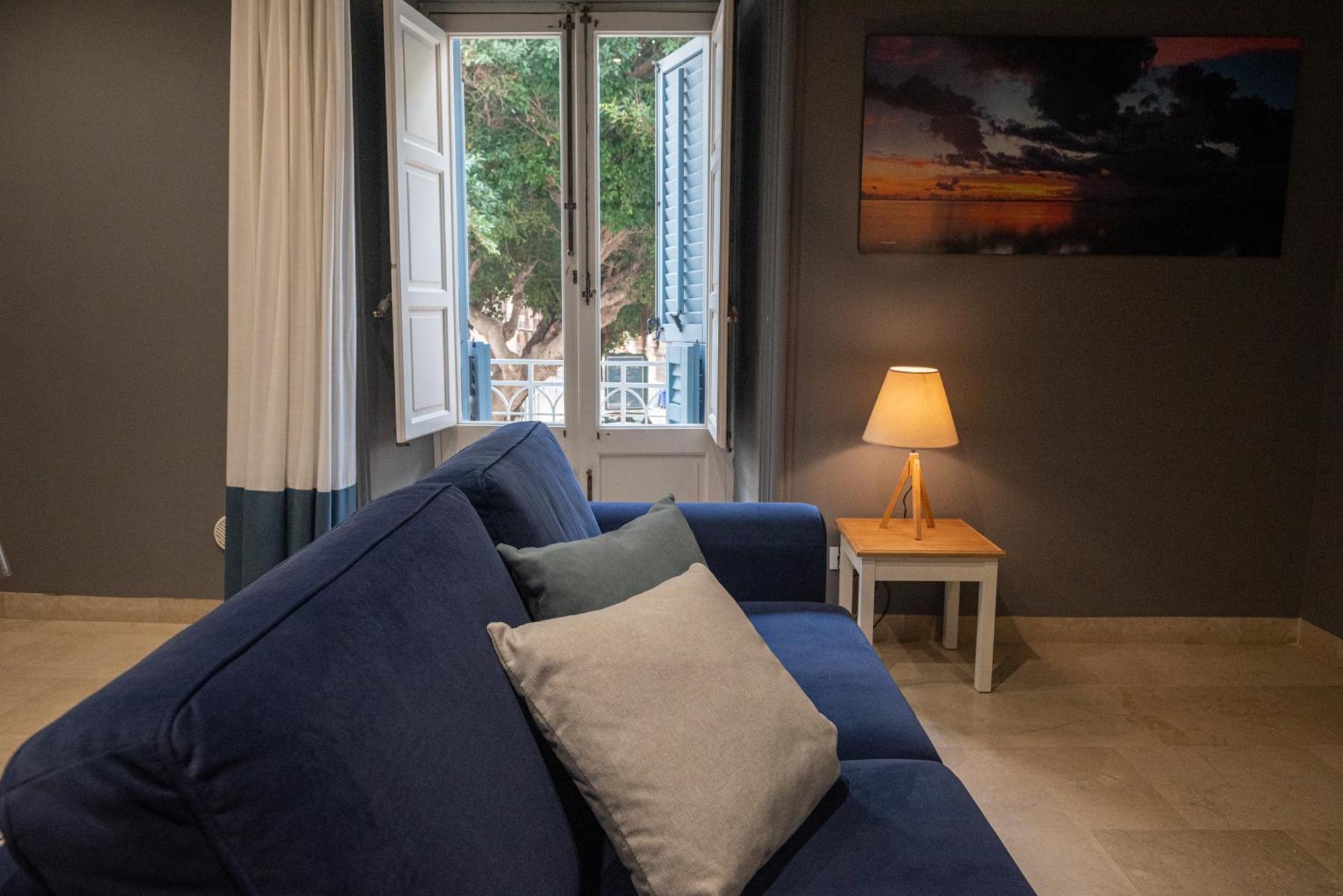 Zibibbo Suites & Rooms - Aparthotel In Centro Storico A トラーパニ エクステリア 写真