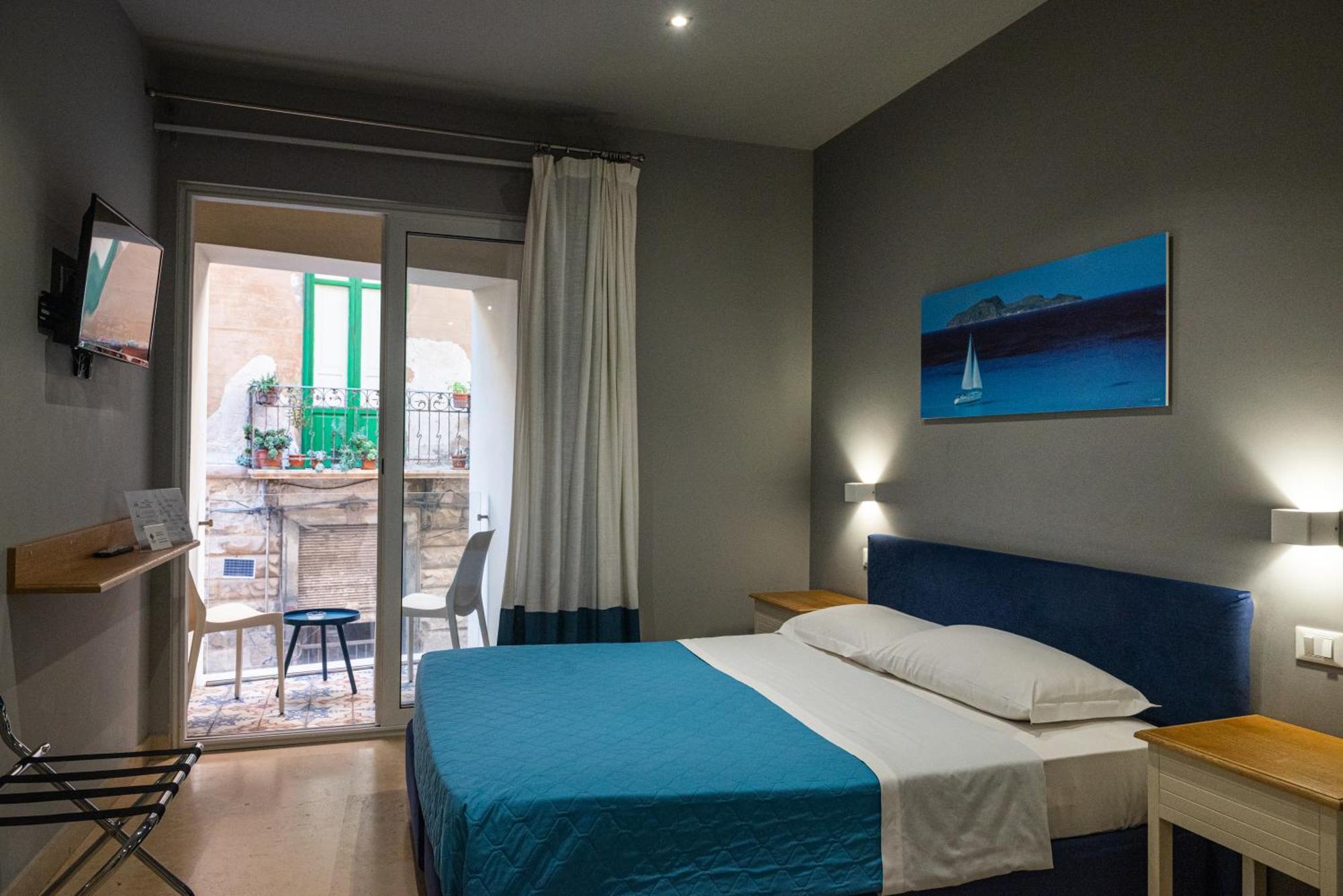 Zibibbo Suites & Rooms - Aparthotel In Centro Storico A トラーパニ エクステリア 写真