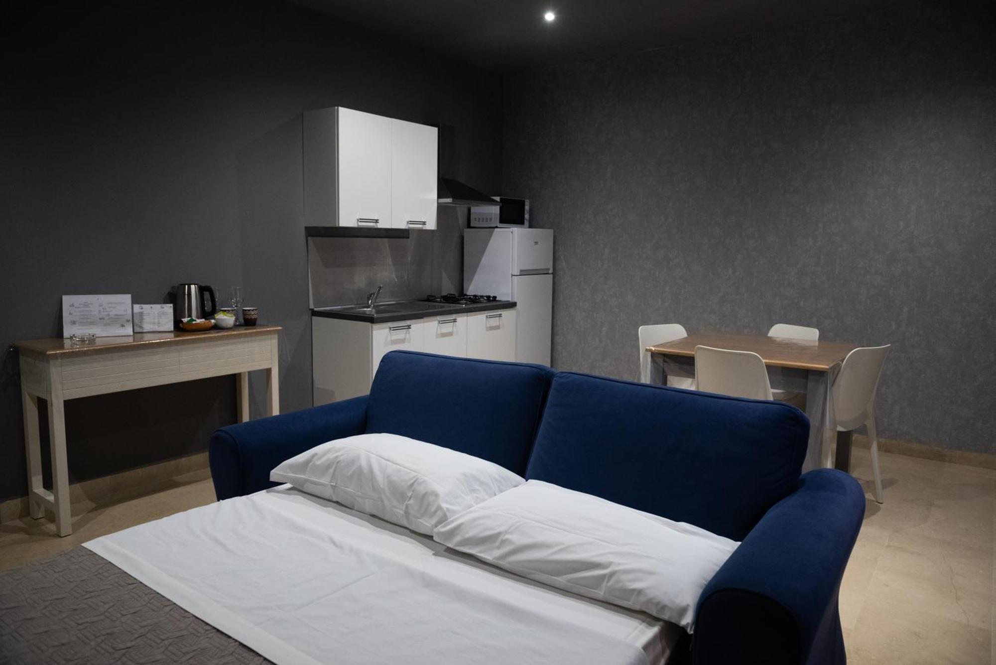 Zibibbo Suites & Rooms - Aparthotel In Centro Storico A トラーパニ エクステリア 写真