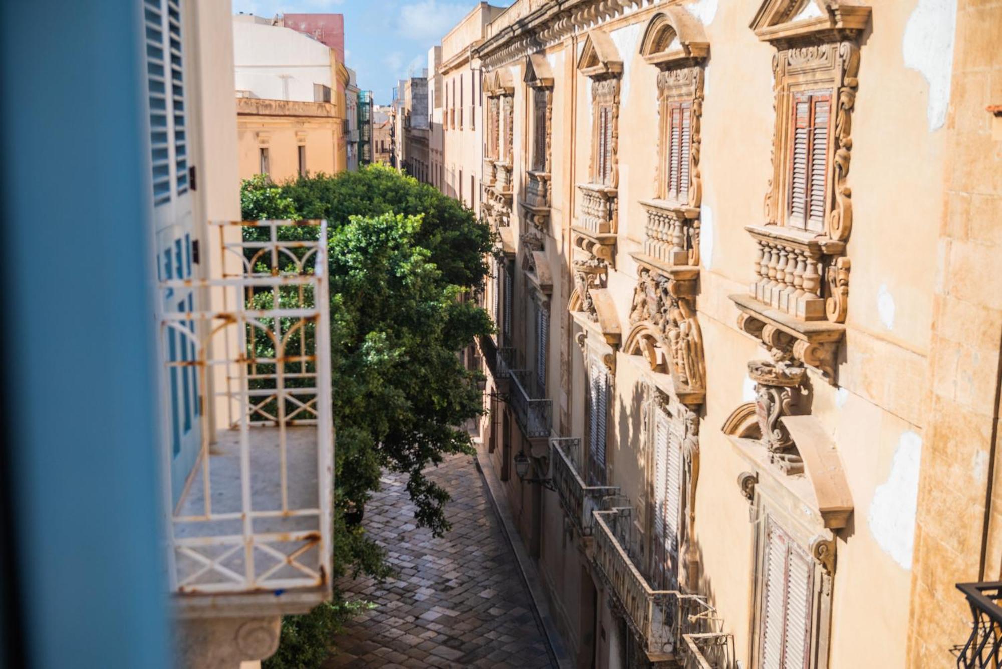 Zibibbo Suites & Rooms - Aparthotel In Centro Storico A トラーパニ エクステリア 写真